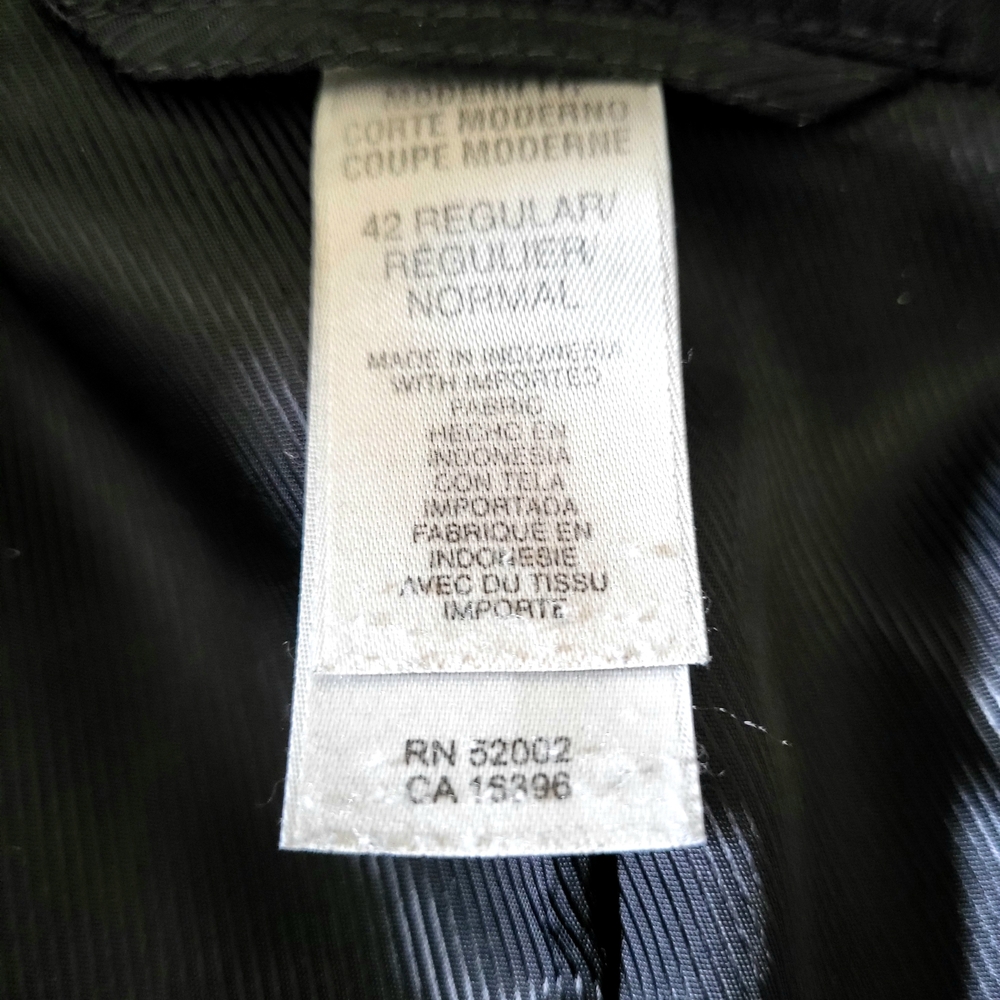 Navy Stripe Sport Coat with Notched Lapels and Structured Shoulders 42 - Picture 9 of 9